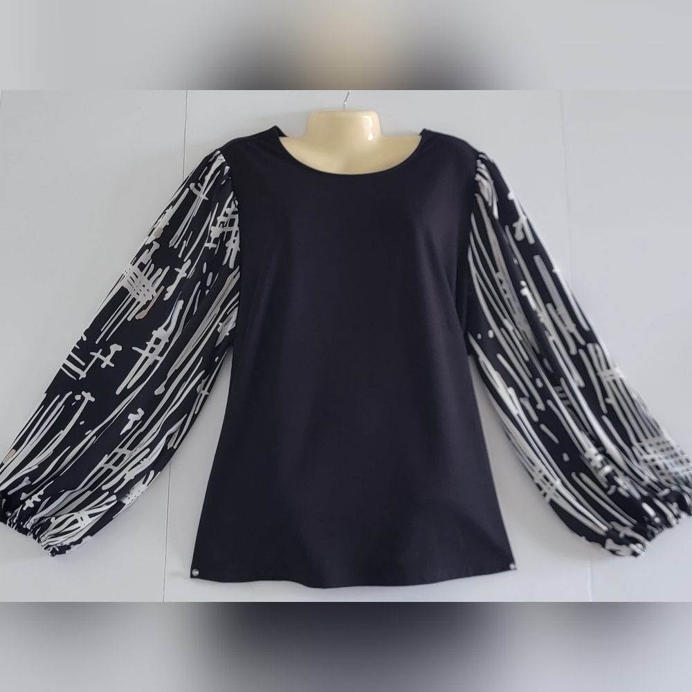 Nine West size 2X Balloon sleeve Women's Top